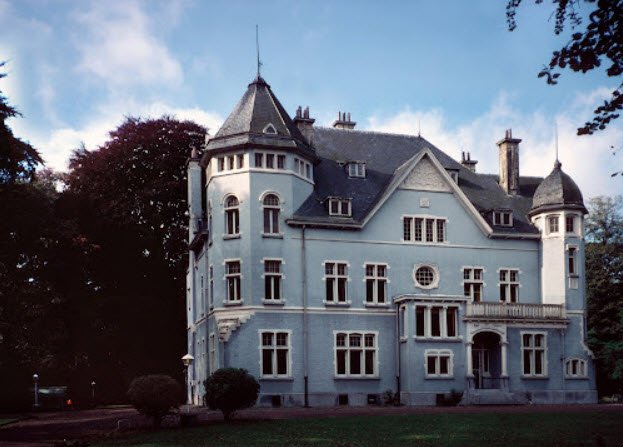 Landhuis Hof Ter Vijvers, Kapellen, Belgium